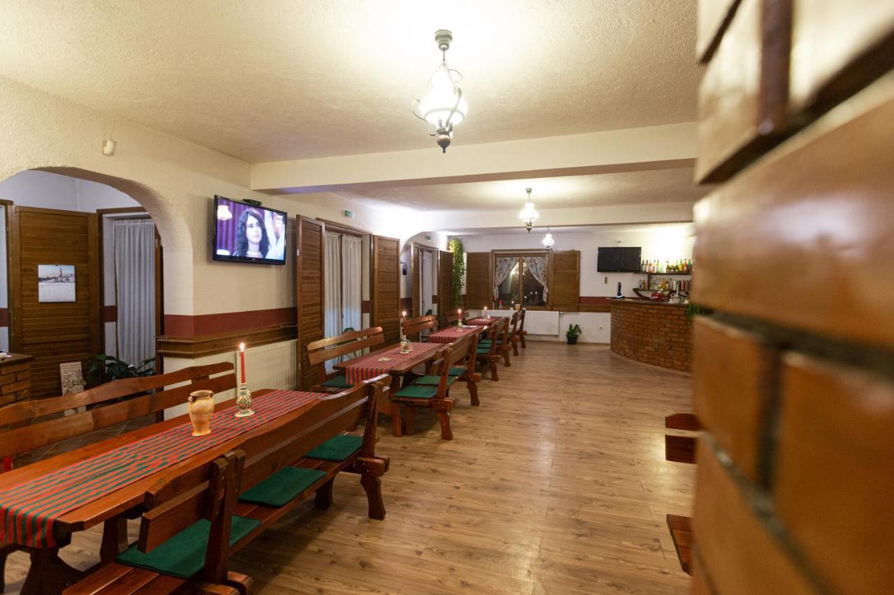 Pensiunea Si Restaurant Erdo オルドヘユ・セクイエスク エクステリア 写真