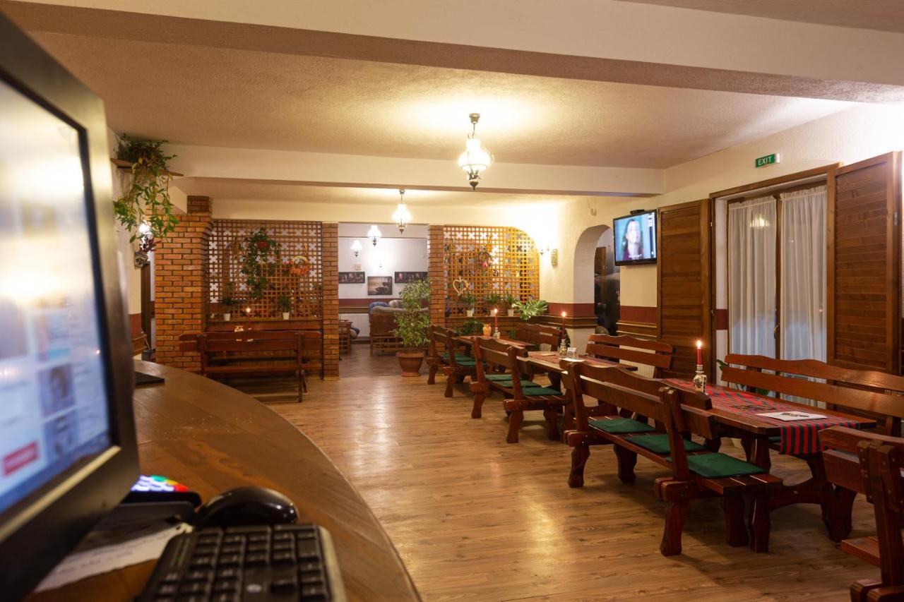 Pensiunea Si Restaurant Erdo オルドヘユ・セクイエスク エクステリア 写真