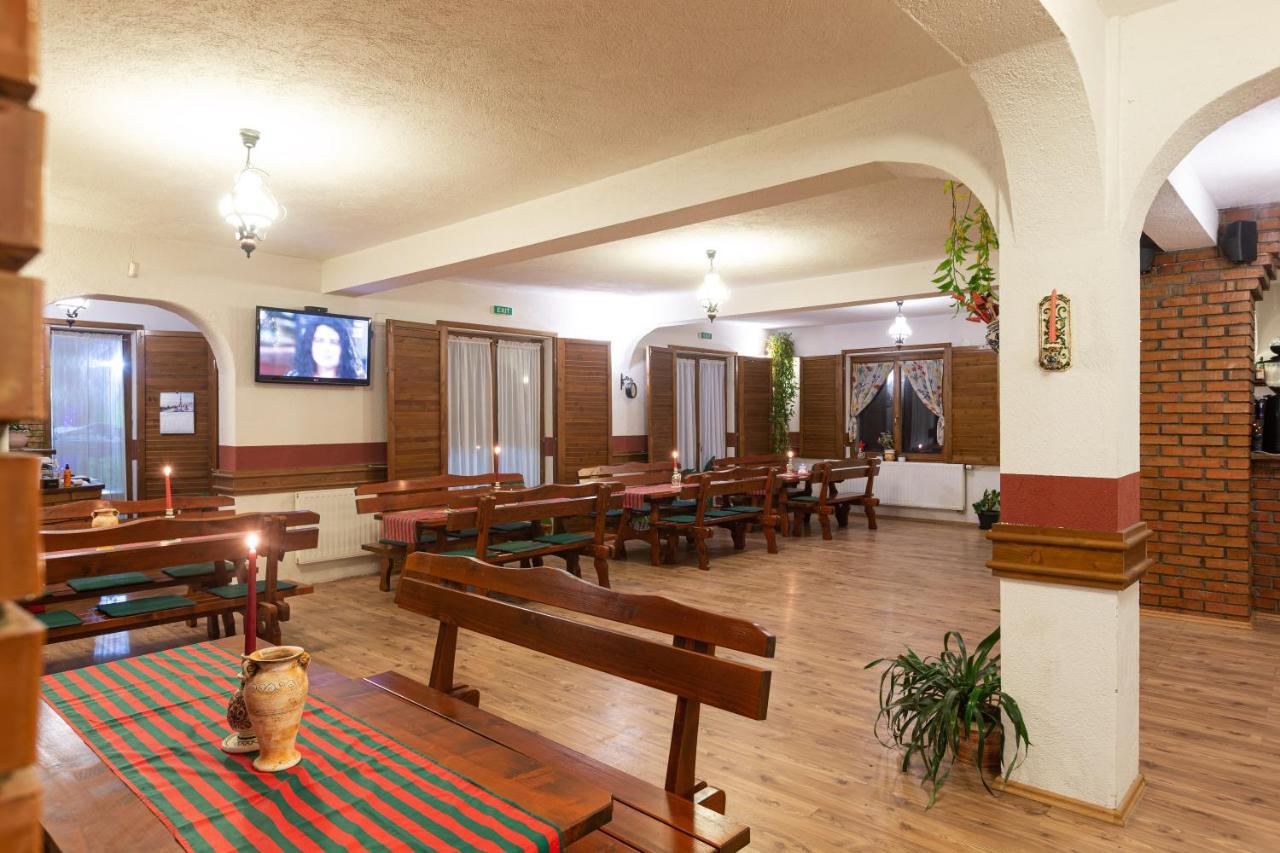 Pensiunea Si Restaurant Erdo オルドヘユ・セクイエスク エクステリア 写真